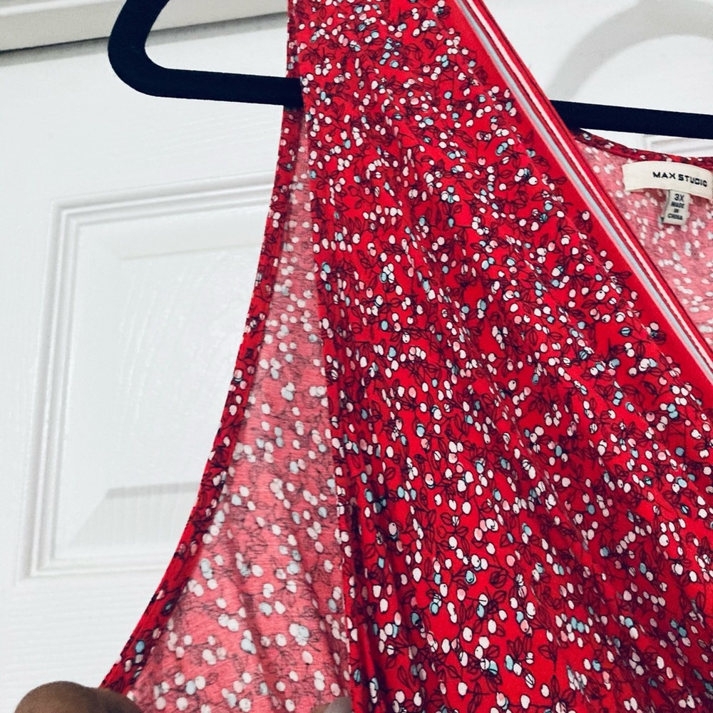 Red and White Patterned maxi dress - Picture 6 of 13